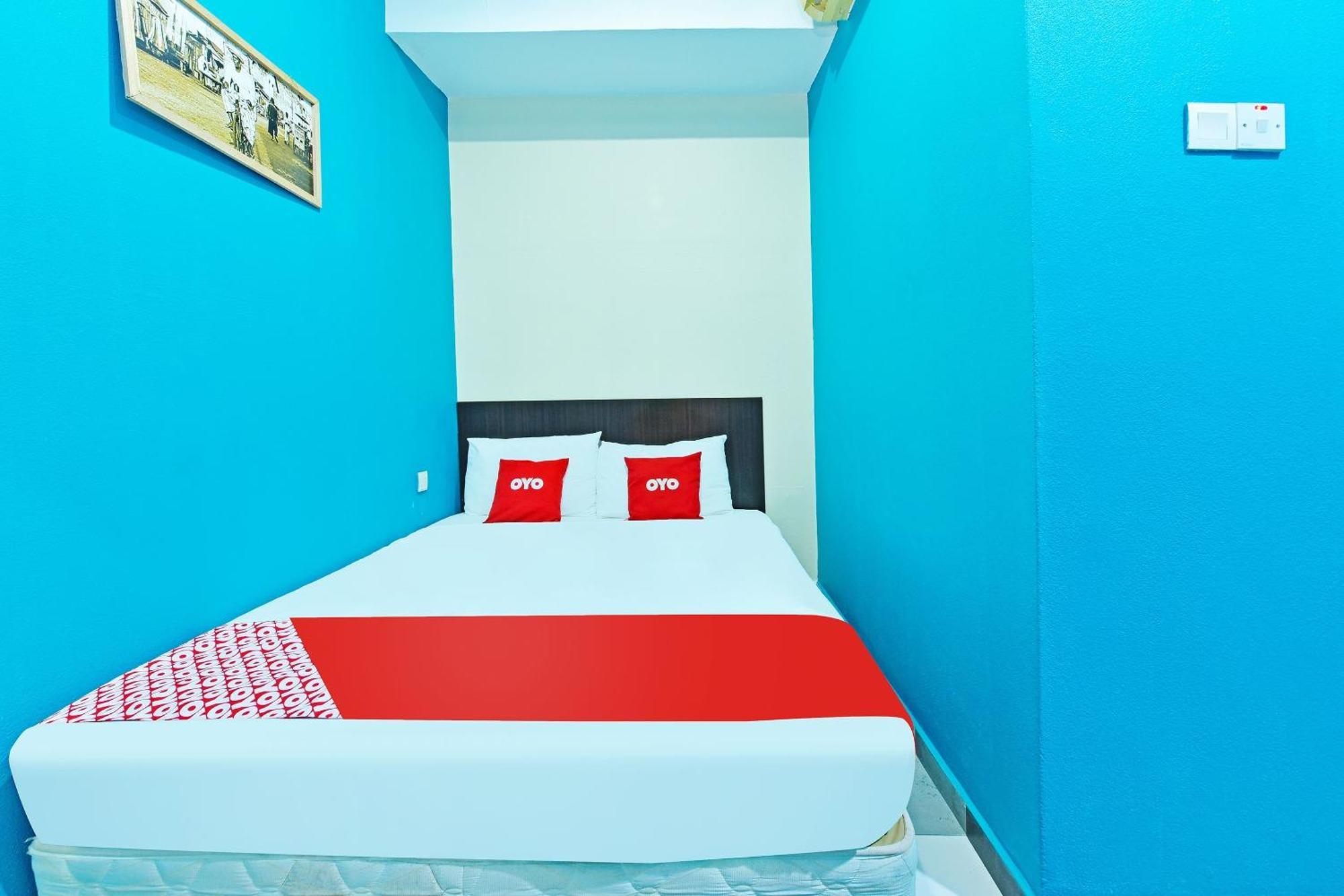 Oyo 873 Bamboo Inn Batu Ferringhi Kültér fotó