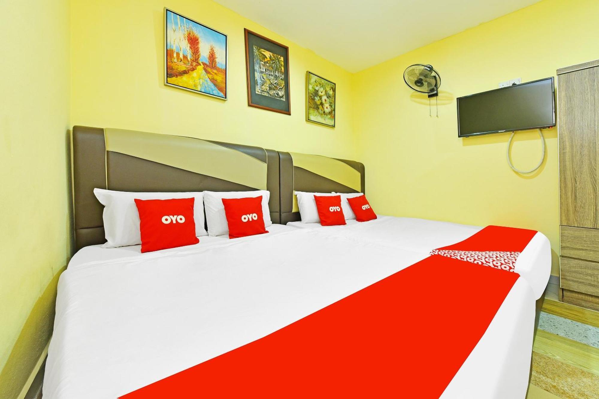Oyo 873 Bamboo Inn Batu Ferringhi Kültér fotó