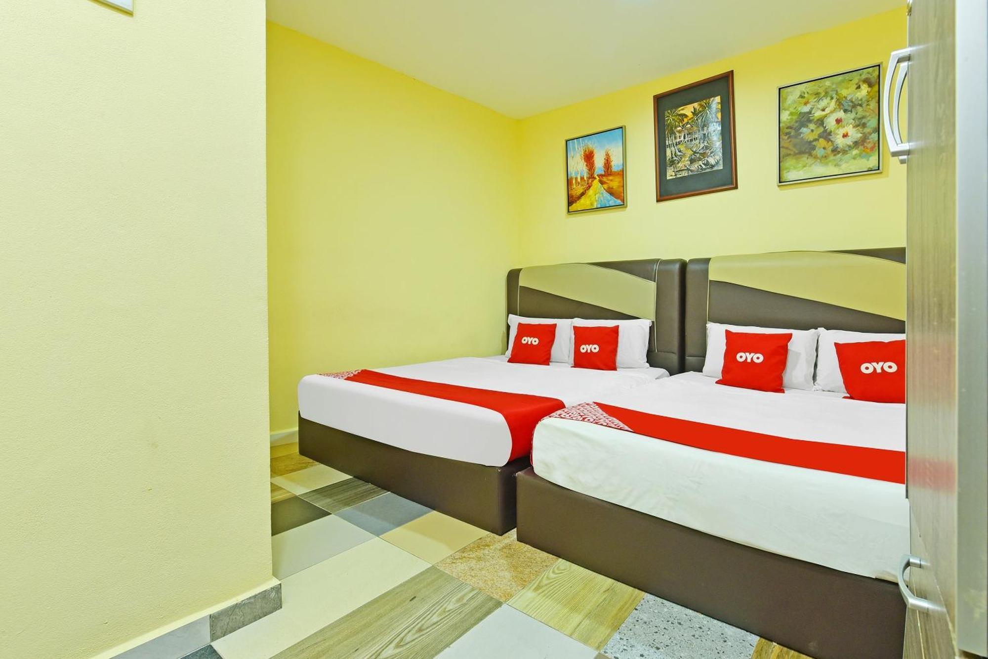 Oyo 873 Bamboo Inn Batu Ferringhi Kültér fotó