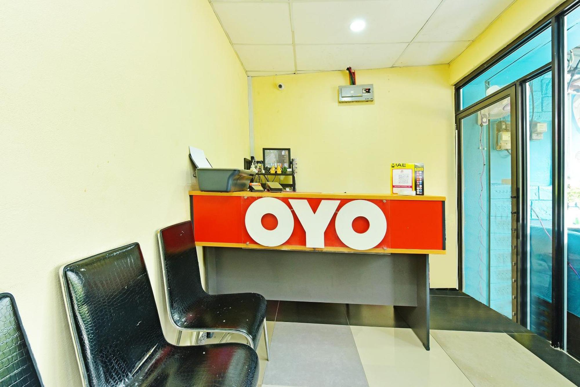 Oyo 873 Bamboo Inn Batu Ferringhi Kültér fotó