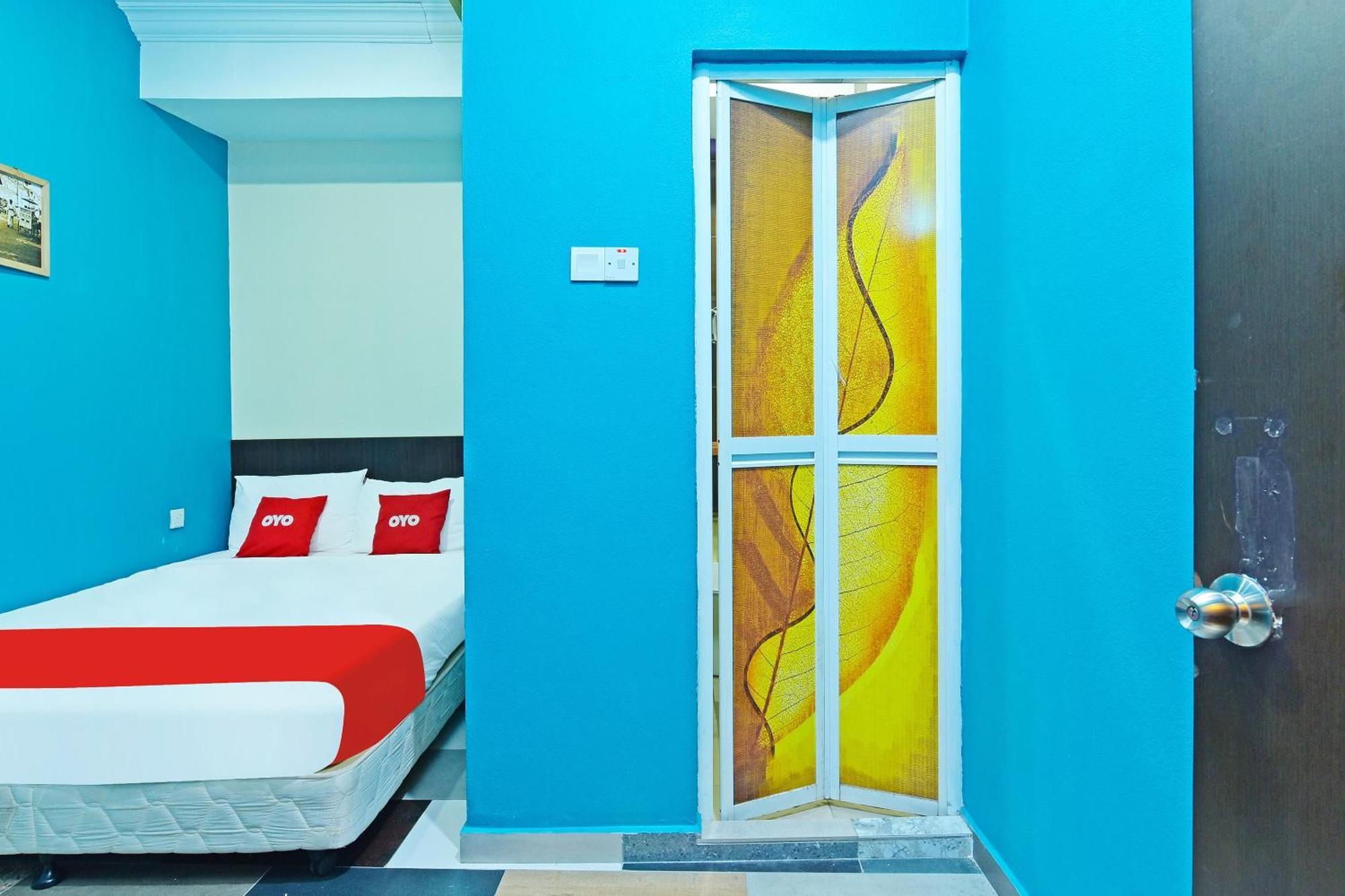 Oyo 873 Bamboo Inn Batu Ferringhi Kültér fotó