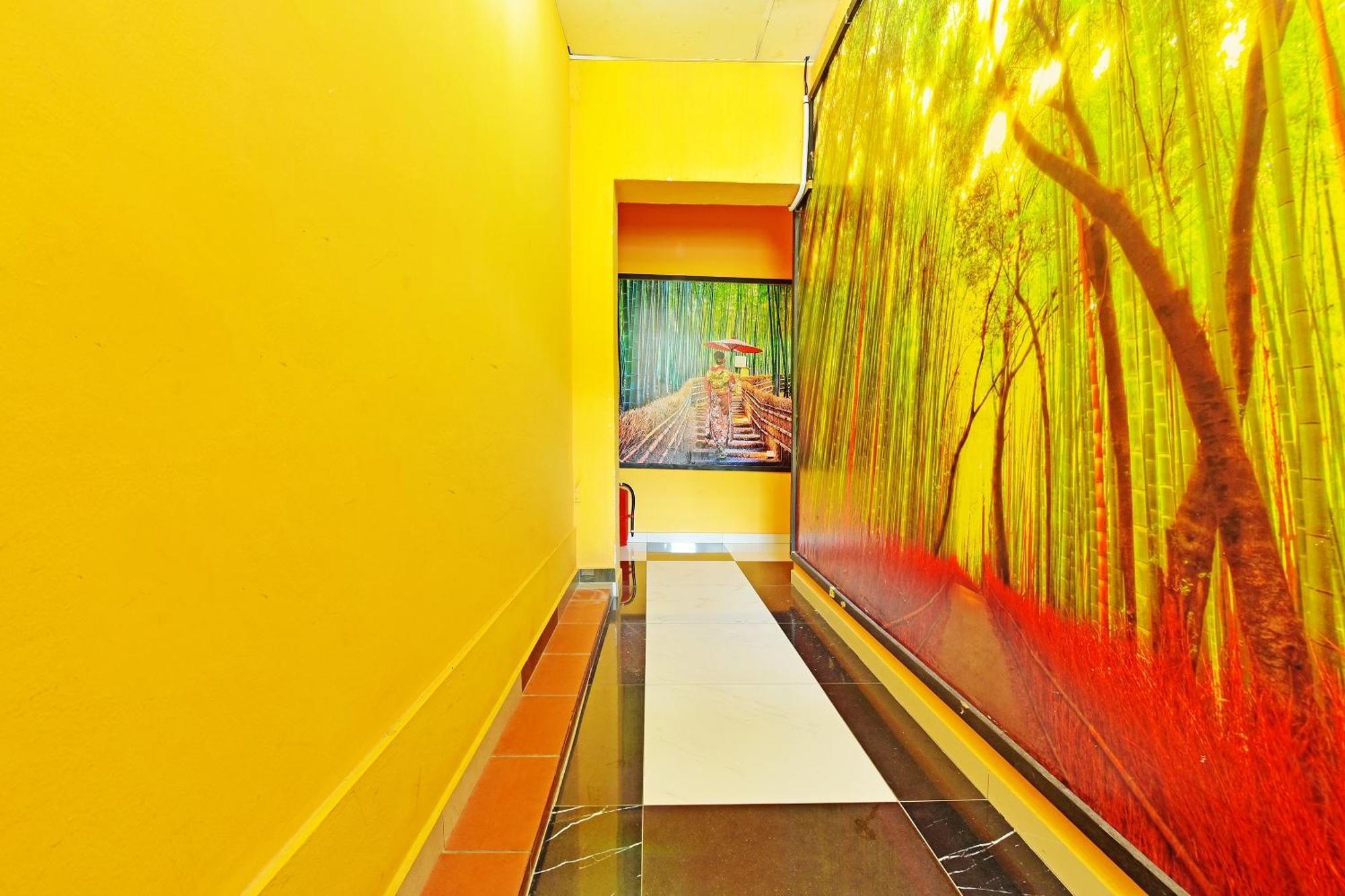 Oyo 873 Bamboo Inn Batu Ferringhi Kültér fotó