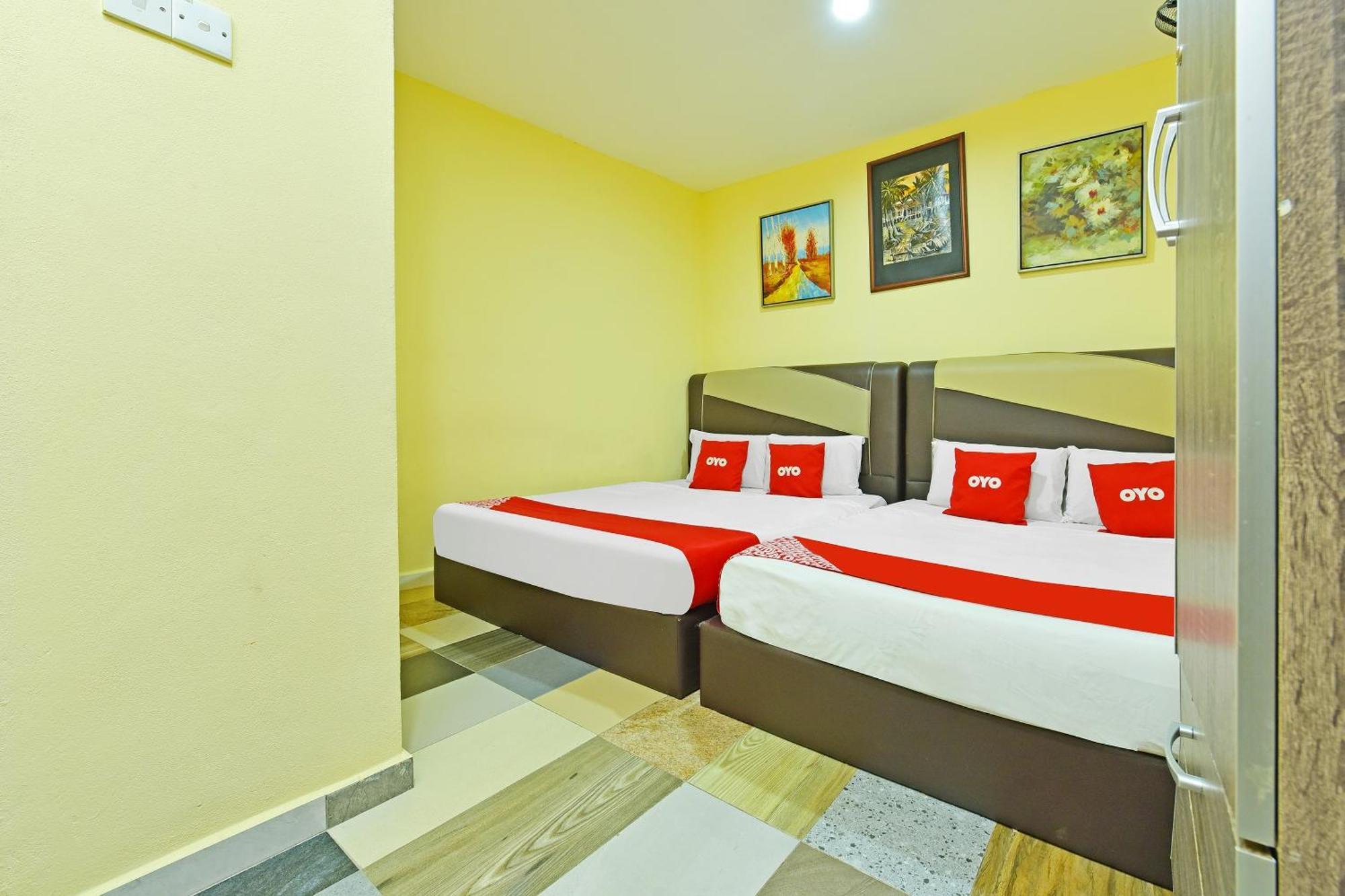Oyo 873 Bamboo Inn Batu Ferringhi Kültér fotó